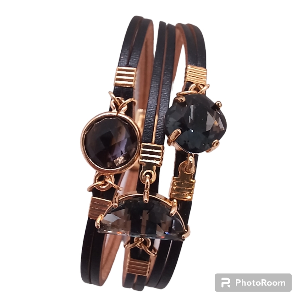 Glass and Leather bracelet with magnetic buckle clasp